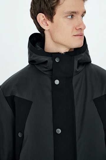 Черная комбинированная куртка на пуху