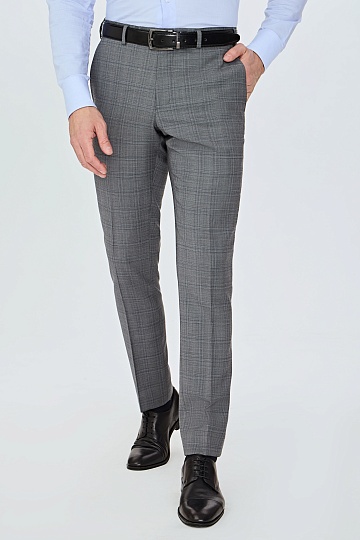 Серые брюки в клетку