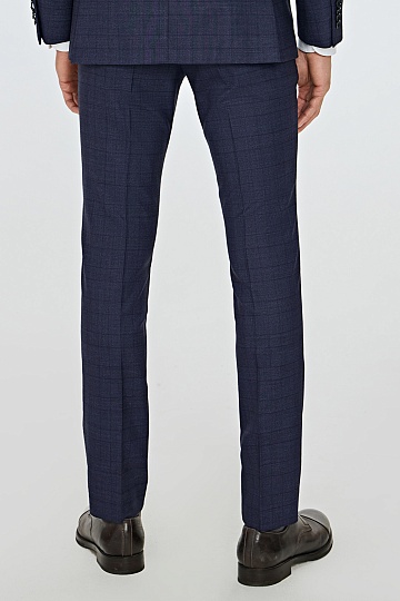 Брюки в темно-синюю клетку
