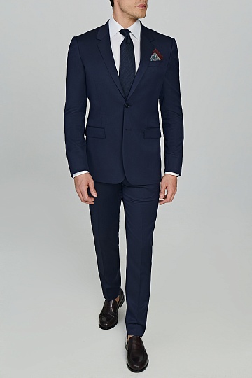 Темно-синий однотонный костюм