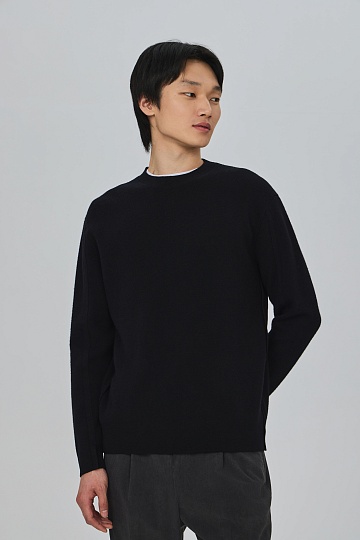 Черный шерстяной джемпер