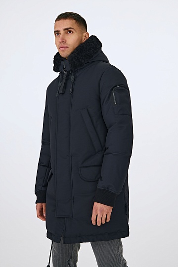 Темно-синяя пуховая парка с мехом
