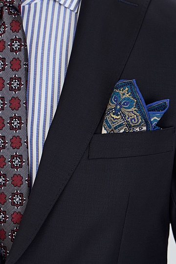 Однотонный иссиня-черный костюм