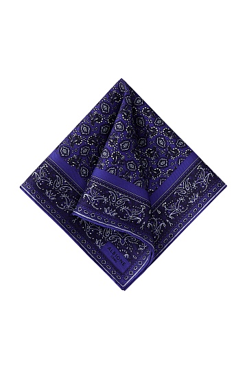 Темно-синий платок с цветочным узором