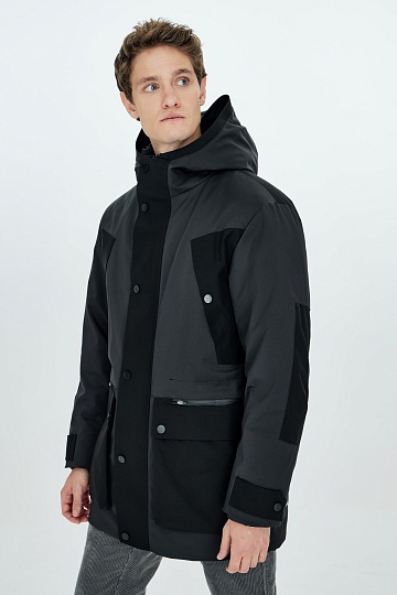 Черная комбинированная куртка на пуху