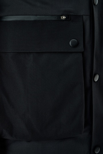 Черная комбинированная куртка на пуху