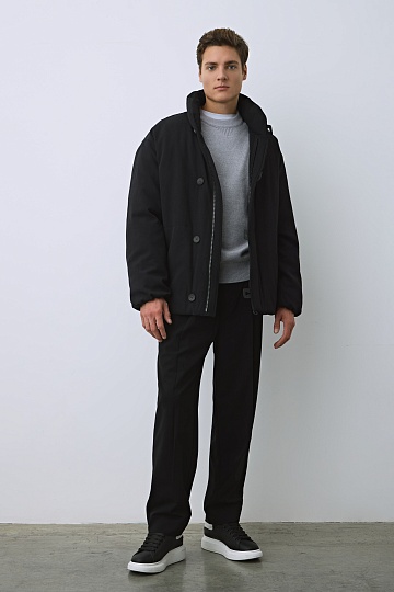 Куртка черного цвета