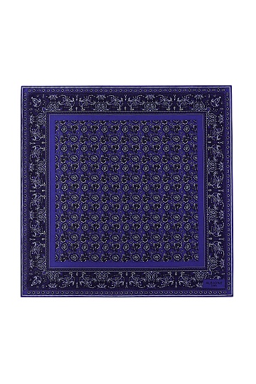 Темно-синий платок с цветочным узором