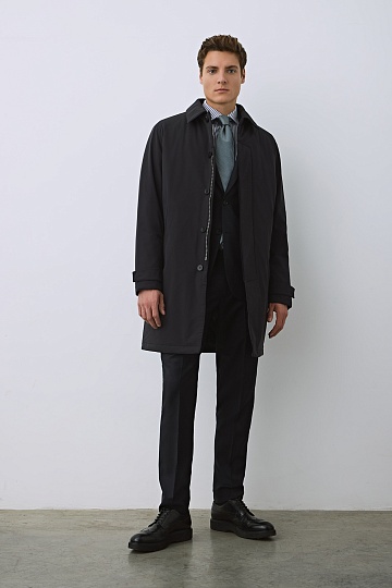 Куртка темно-синего цвета