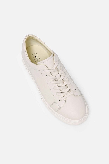 Кеды белого цвета