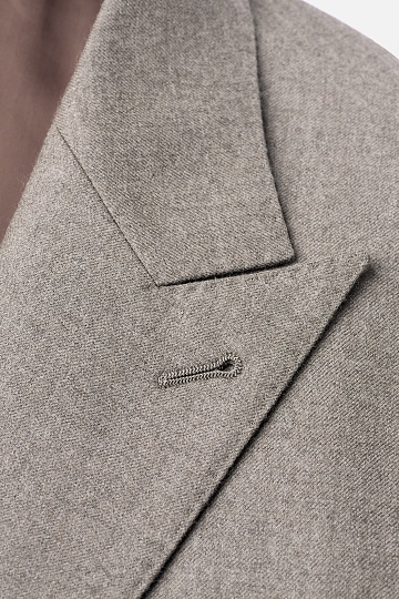 Пиджак коричневого цвета