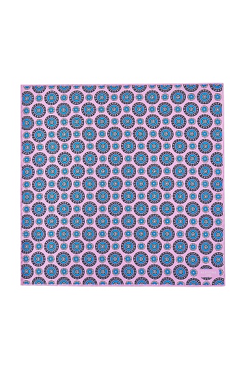 Бледно-розовый платок с узором круги