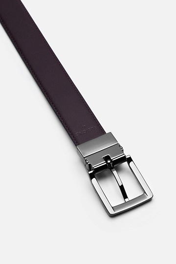 Черный кожаный ремень