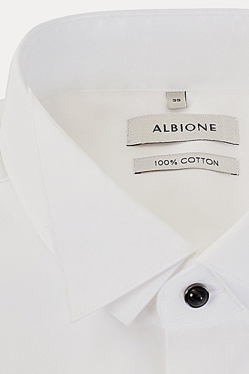 Белая сорочка под бабочку