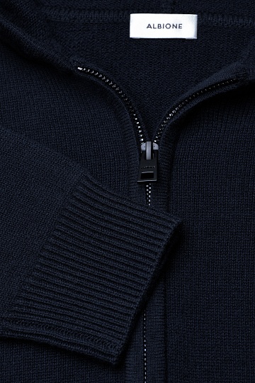 Черный кардиган на молнии с капюшоном