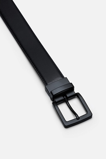 Кожаный ремень черного цвета