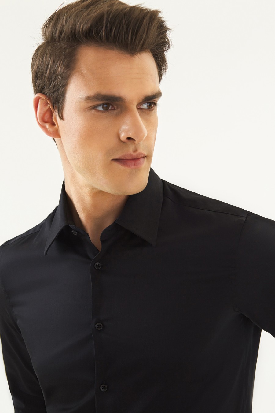 Мрачно или благородно: чёрный цвет в мужском гардеробе