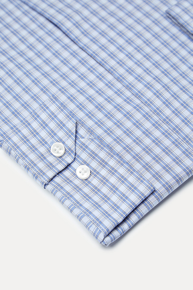 Вещь месяца: голубая сорочка в синюю клетку