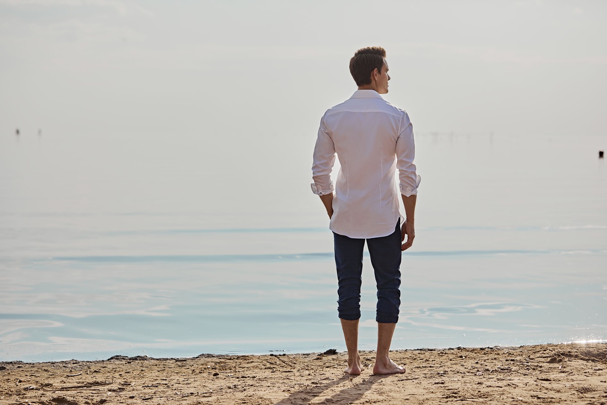 Как и с чем носить сорочки с воротником Button-Down?