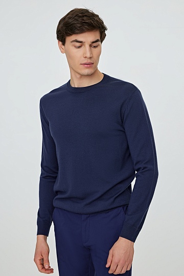 Джемпер темно-синего цвета