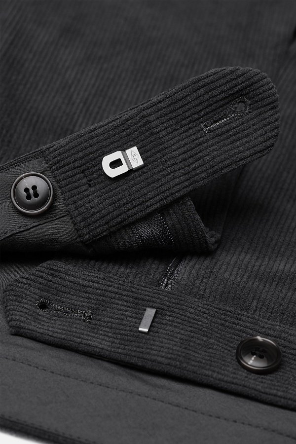 Темно-серые вельветовые брюки