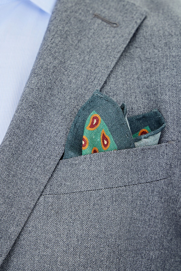 Серый меланжевый пиджак