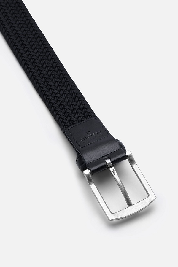 Мягкий ремень черного цвета