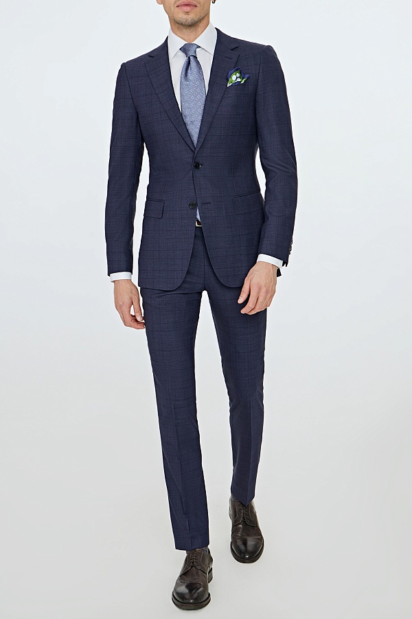 Костюм в темно-синюю клетку