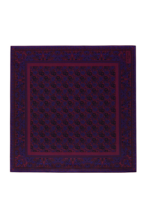 Бордово-фиолетовый платок с орнаментом