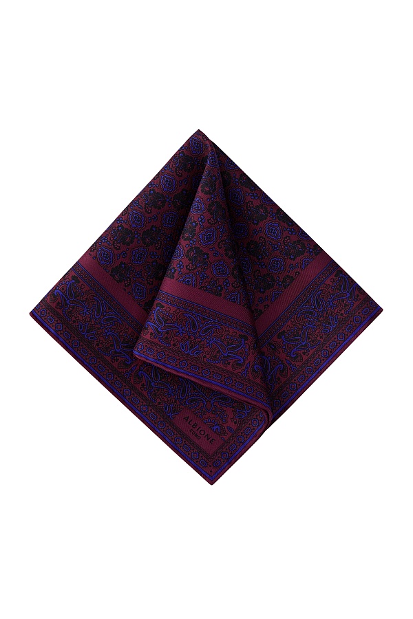 Бордово-фиолетовый платок с орнаментом