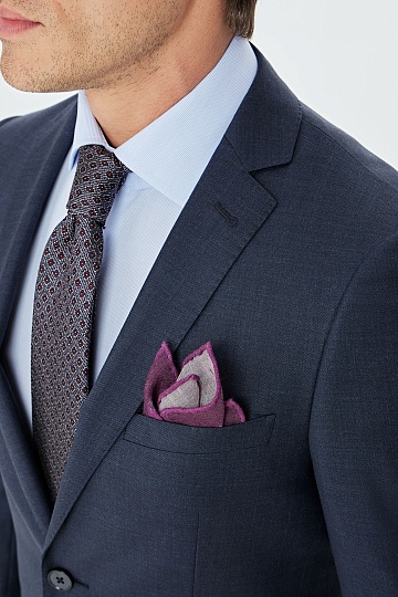 Серо-синий костюм