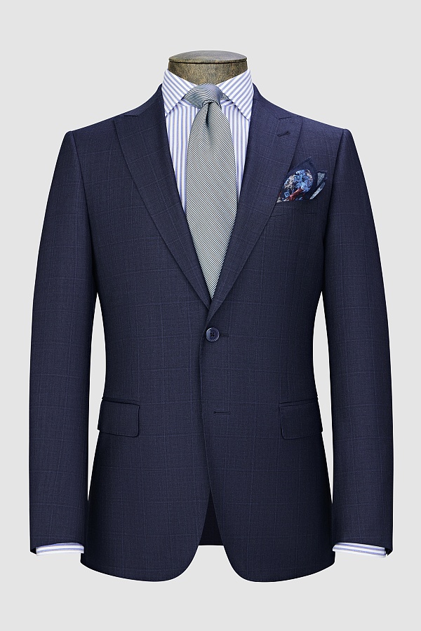 Серо-синий костюм в клетку