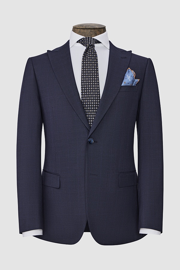 Серо-синий костюм в клетку