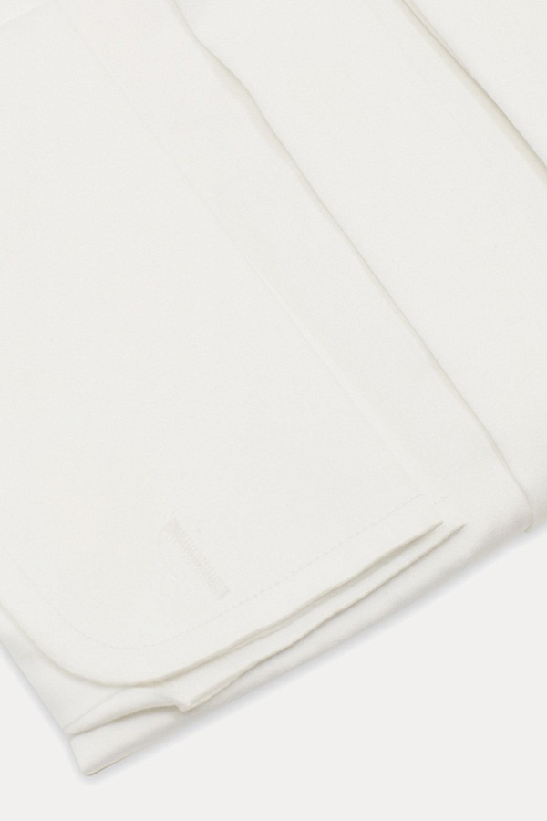 Белая сорочка под запонку