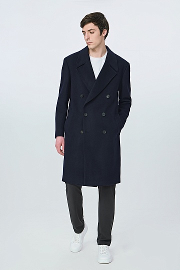 Пальто темно-синего цвета
