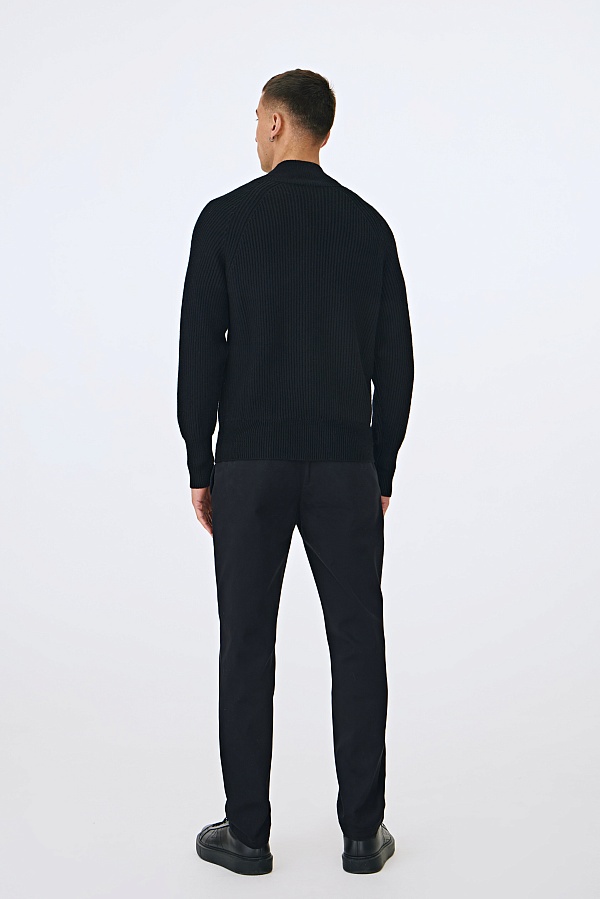 Черный кардиган на молнии