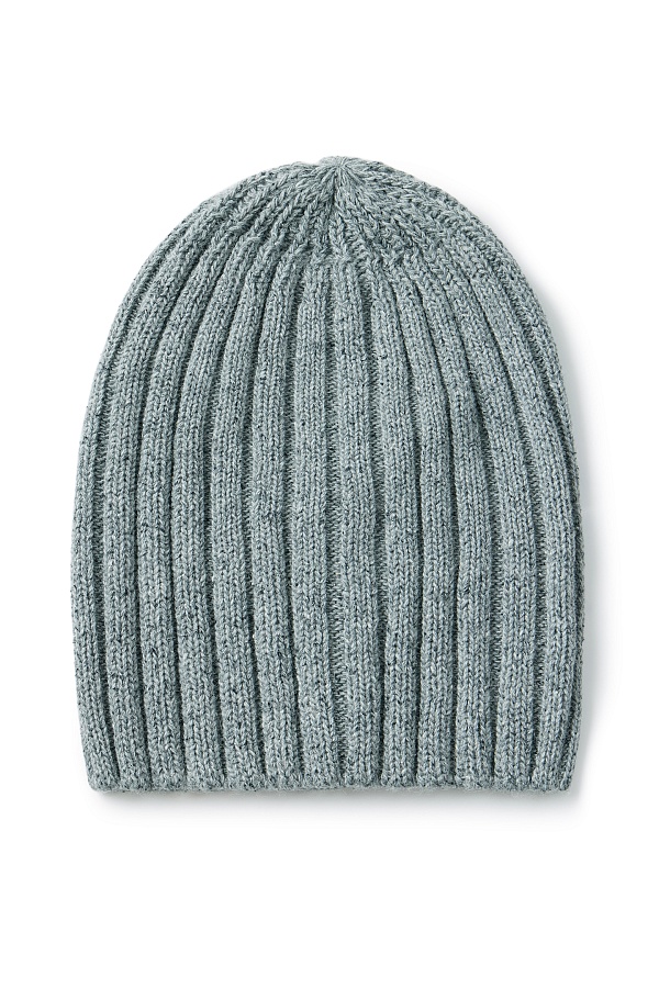 Серая шапка в рубчик