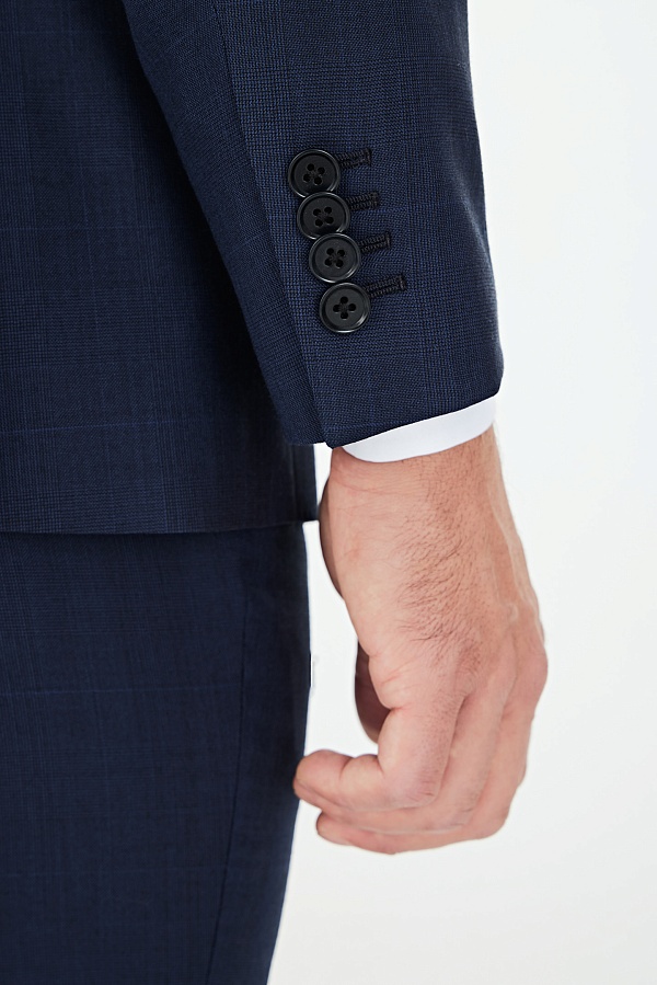 Темно-синий костюм из шерсти