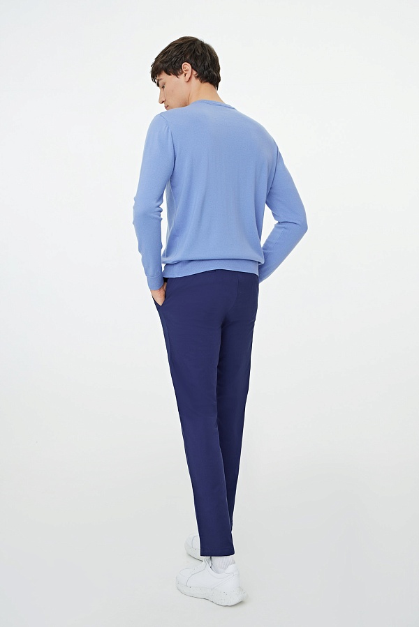 Джемпер голубого цвета