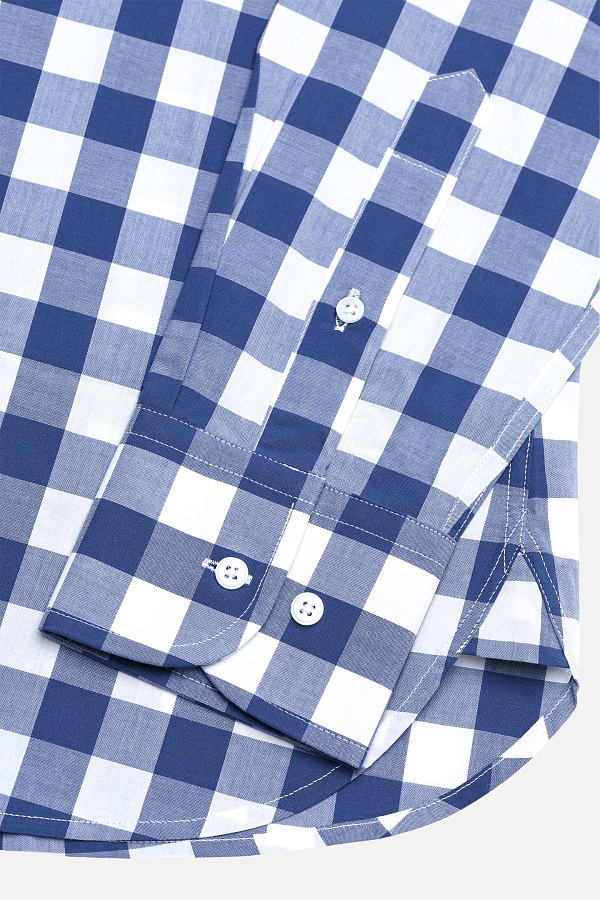 Рубашка в бело-синюю клетку