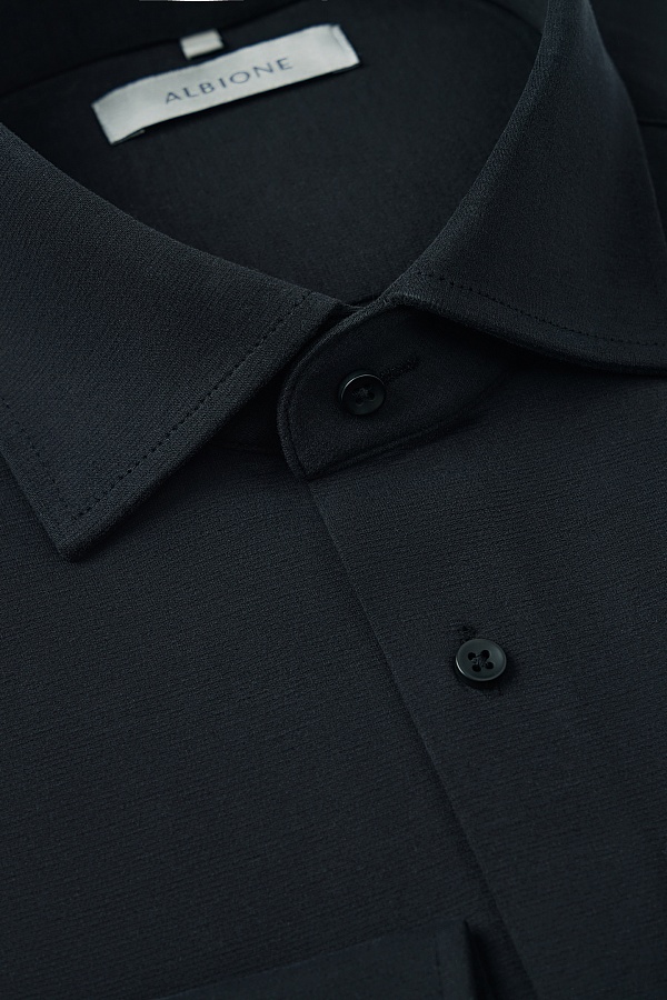 Однотонная черная сорочка