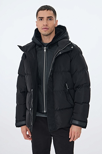 Черная пуховая куртка ADRIAN с капюшоном из натуральной овчины