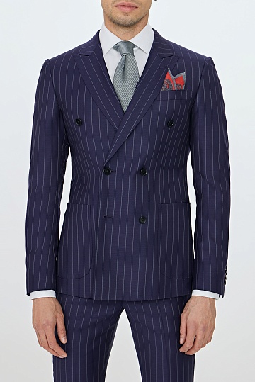 Сине-фиолетовый двубортный костюм в полоску