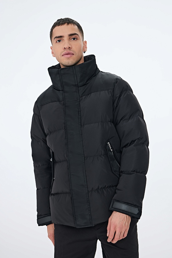Черная пуховая куртка ADRIAN с капюшоном из натуральной овчины