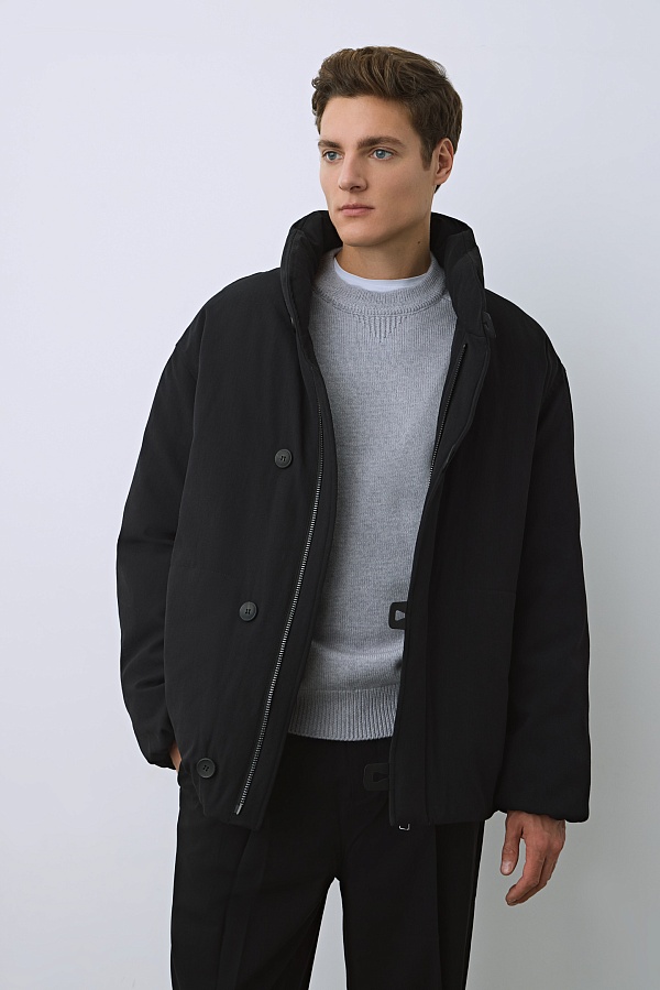 Куртка черного цвета