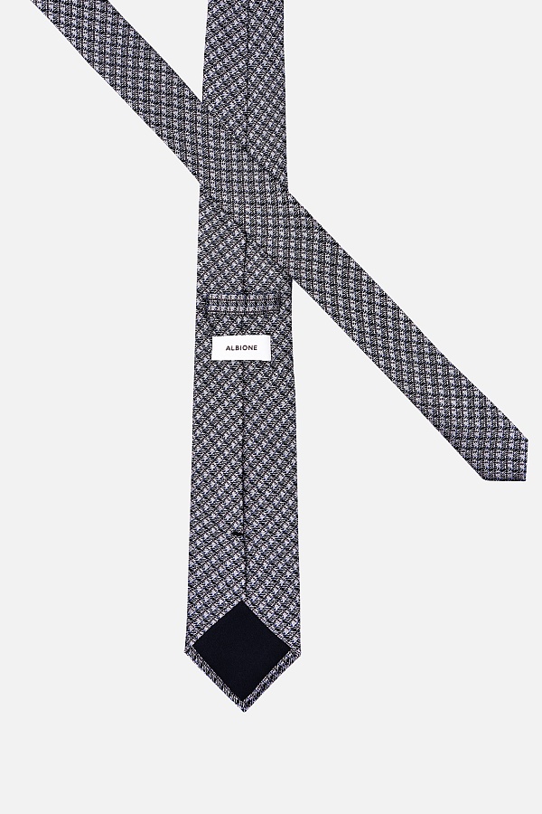 Стильный текстурный галстук черного цвета