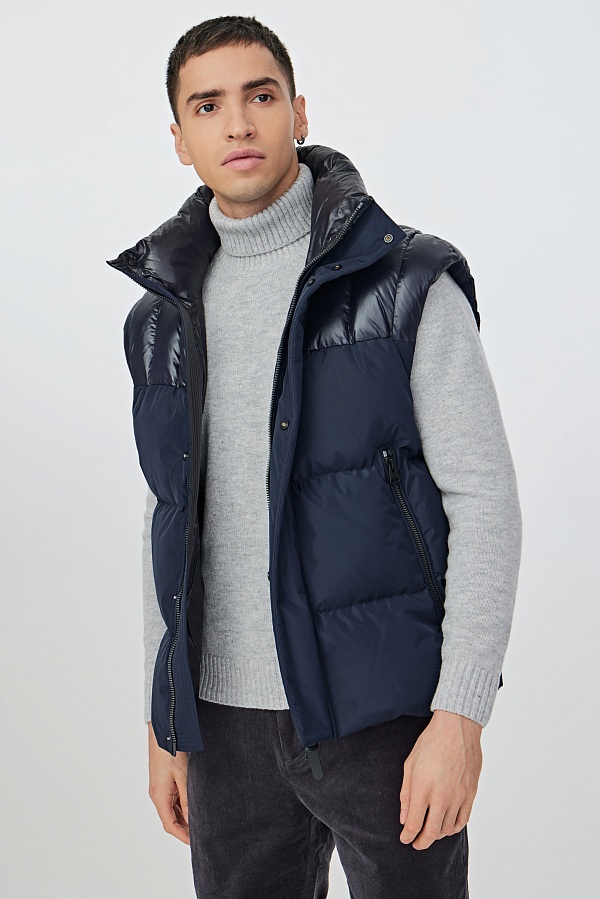 Темно-синий пуховик с отстегивающимися рукавами