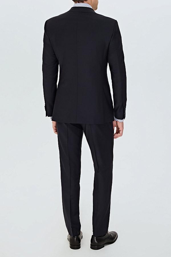 Однотонный иссиня-черный костюм
