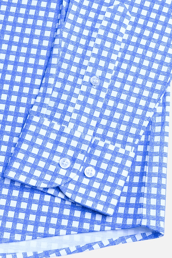 Голубая сорочка в клетку