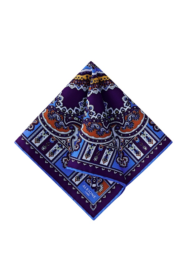 Сине-красный платок с орнаментом